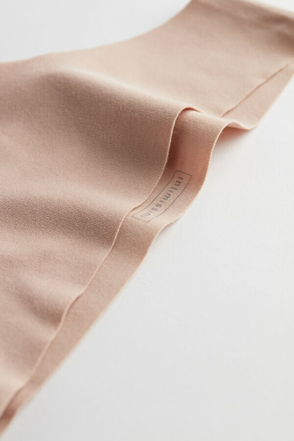 Απρόσκοπτα βαμβακερά Brazilian σλιπ Απρόσκοπτα βαμβακερά Brazilian σλιπ