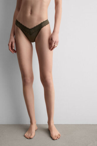 Δαντέλα και μικροΐνες Στυλ 80S Brazilian