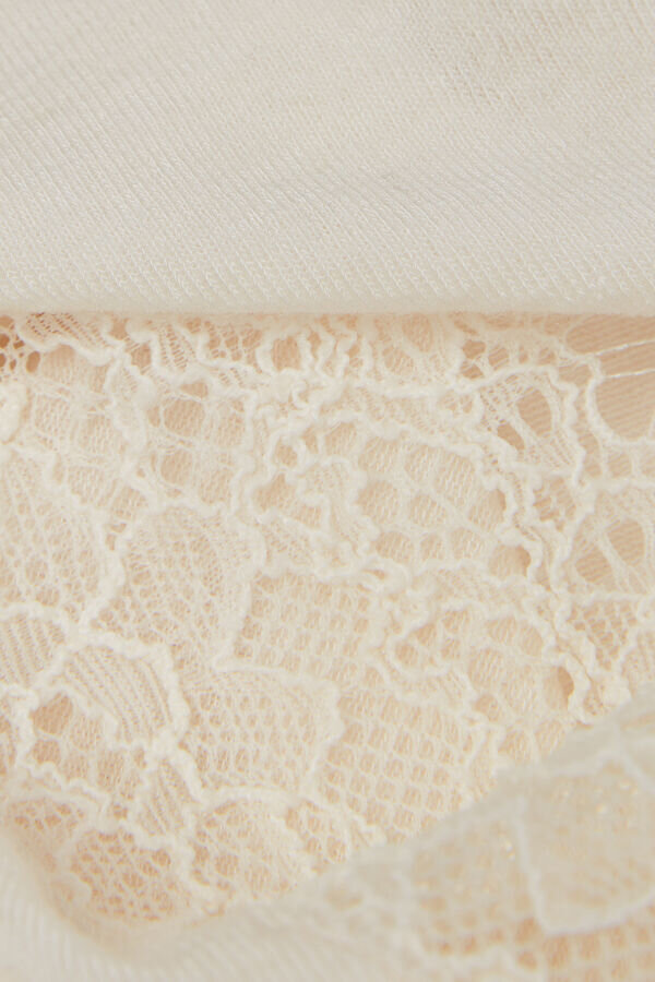 Εξαιρετικά ελαφρύ πουκάμισο με δαντέλα από κασμίρ και μακριά μανίκια Εξαιρετικά ελαφρύ πουκάμισο με δαντέλα από κασμίρ και μακριά μανίκια