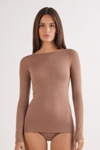 Εξαιρετικά ελαφρύ τοπ με λαιμόκοψη και κασμίρ Εξαιρετικά ελαφρύ τοπ με λαιμόκοψη και κασμίρ