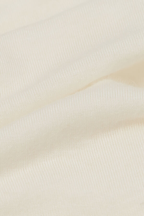 Εξαιρετικά ελαφρύ τοπ με λαιμόκοψη και κασμίρ Εξαιρετικά ελαφρύ τοπ με λαιμόκοψη και κασμίρ