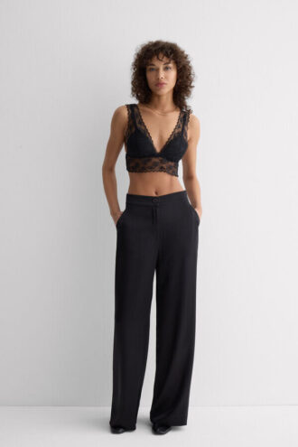 Η τέχνη της εσωρούχων Μπλούζα