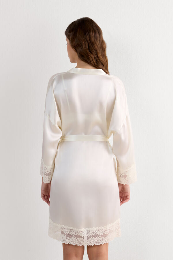 Κιμονό Pretty Flowers από μετάξι Κιμονό Pretty Flowers από μετάξι