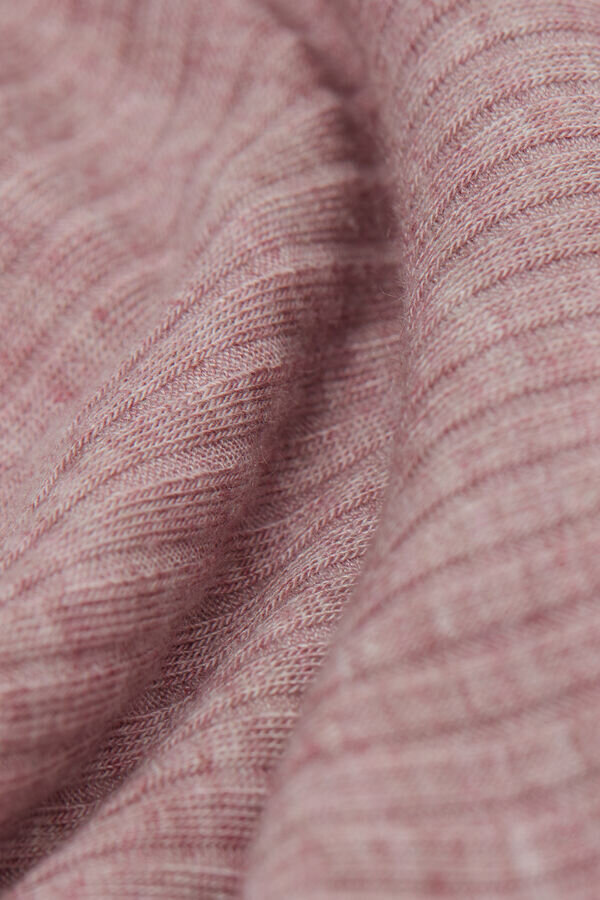 Κομψό και άνετο μπλουζάκι με κοντό μανίκι από μοντάλ Κομψό και άνετο μπλουζάκι με κοντό μανίκι από μοντάλ