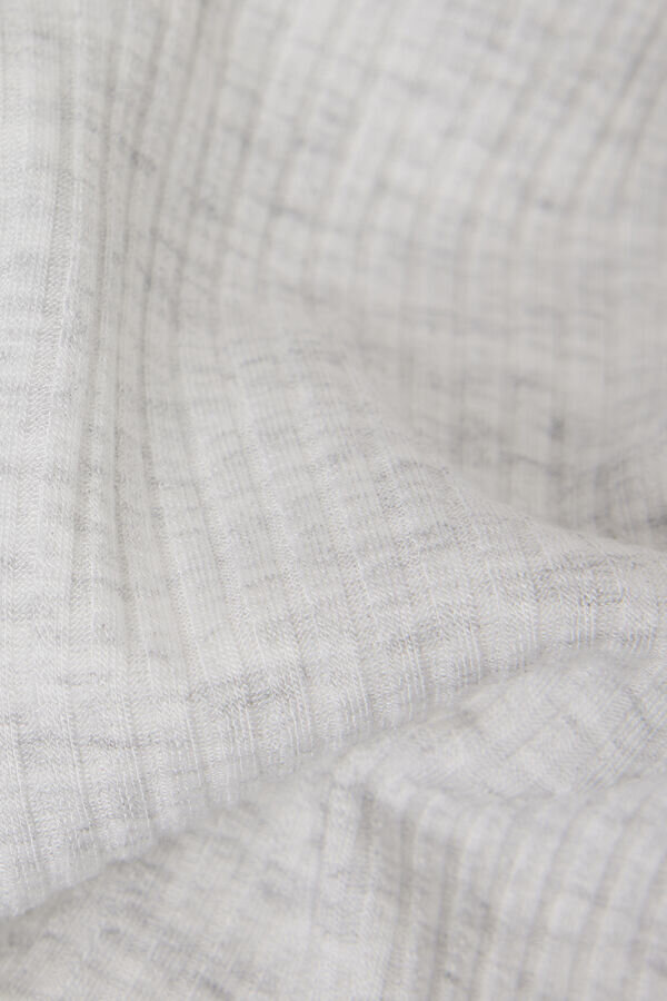 Κομψό και άνετο μπλουζάκι με κοντό μανίκι από μοντάλ Κομψό και άνετο μπλουζάκι με κοντό μανίκι από μοντάλ