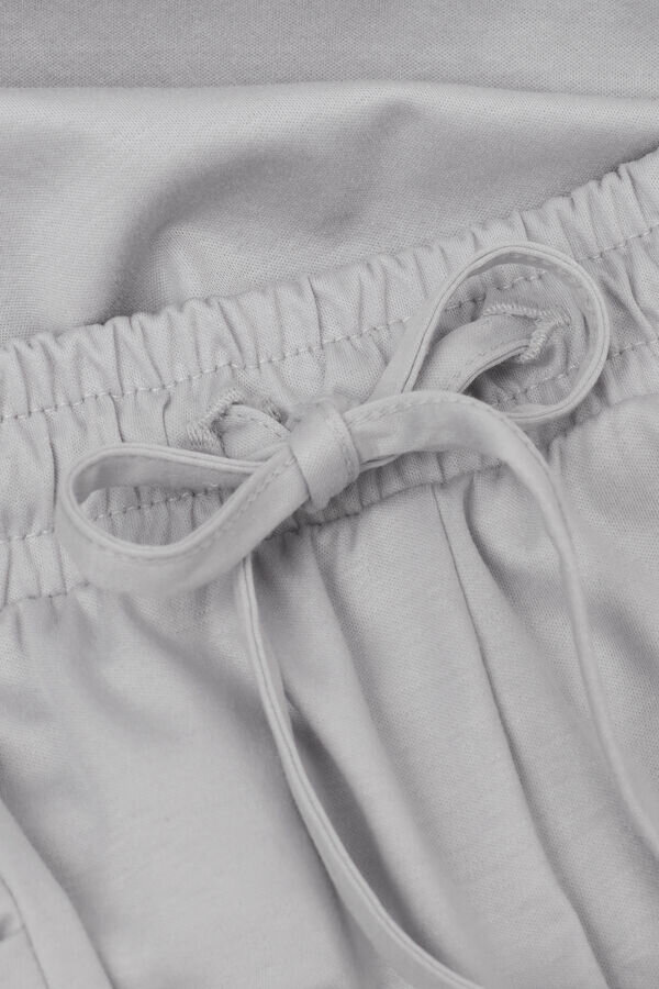 Κομψό βαμβακερό σορτς Κομψό βαμβακερό σορτς