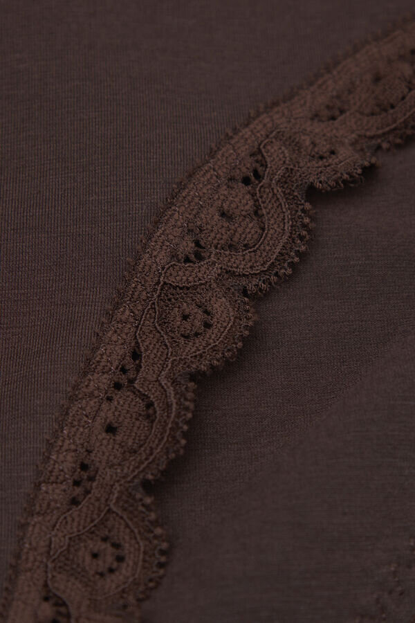 Κουκουνάρια από βαμβάκι και δαντέλα Κουκουνάρια από βαμβάκι και δαντέλα