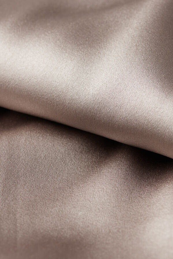 Μακρύ μεταξωτό παντελόνι Μακρύ μεταξωτό παντελόνι