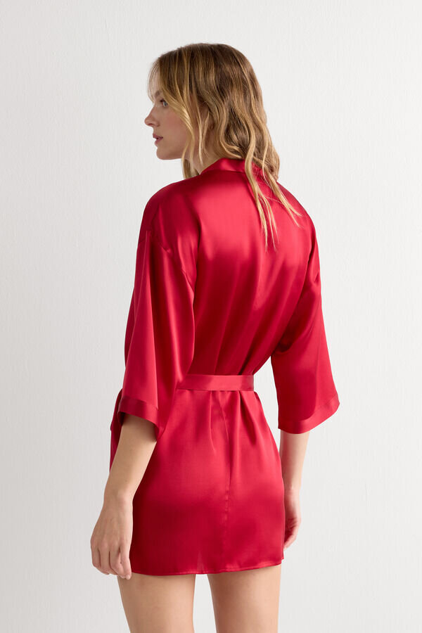 Μεταξωτό κιμονό Μεταξωτό κιμονό