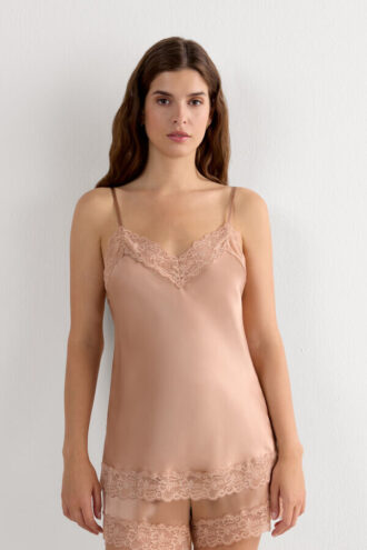 Μπλούζα από δαντέλα και μετάξι