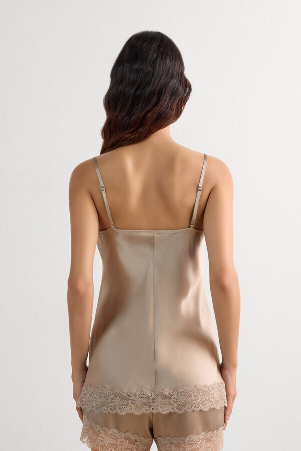 Μπλούζα από δαντέλα και μετάξι Μπλούζα από δαντέλα και μετάξι