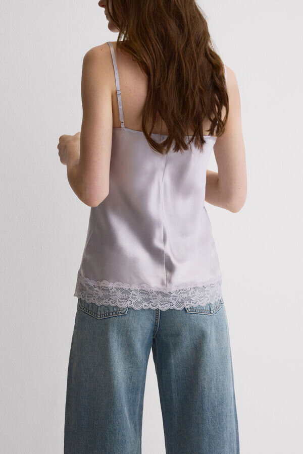 Μπλούζα από δαντέλα και μετάξι Μπλούζα από δαντέλα και μετάξι