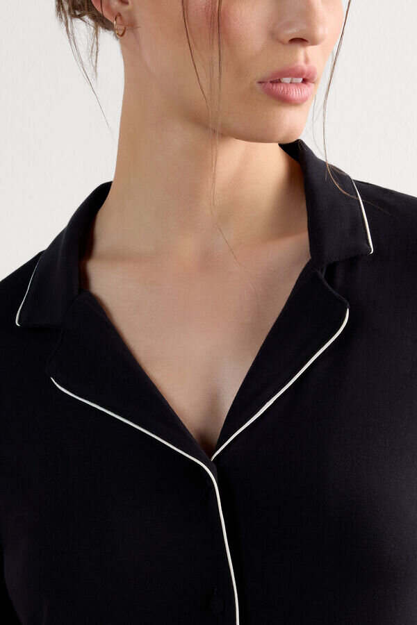 Μπλούζα με κουμπιά και κοντά μανίκια από modal Μπλούζα με κουμπιά και κοντά μανίκια από modal