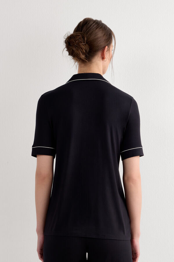 Μπλούζα με κουμπιά και κοντά μανίκια από modal Μπλούζα με κουμπιά και κοντά μανίκια από modal