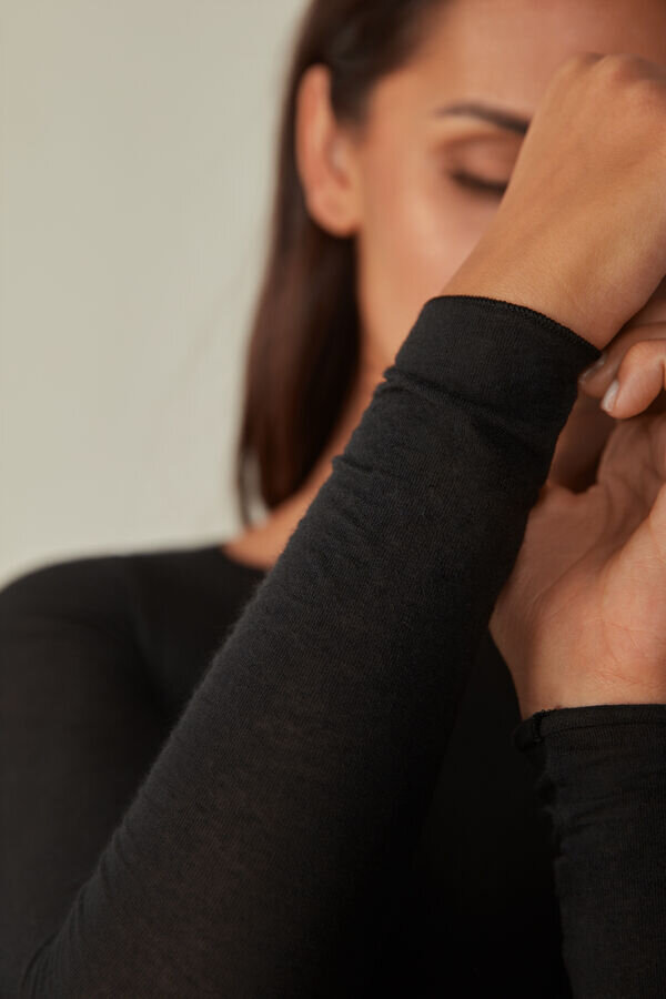 Μπλούζα με λαιμόκοψη και κασμίρ Modal Ultralight Μπλούζα με λαιμόκοψη και κασμίρ Modal Ultralight