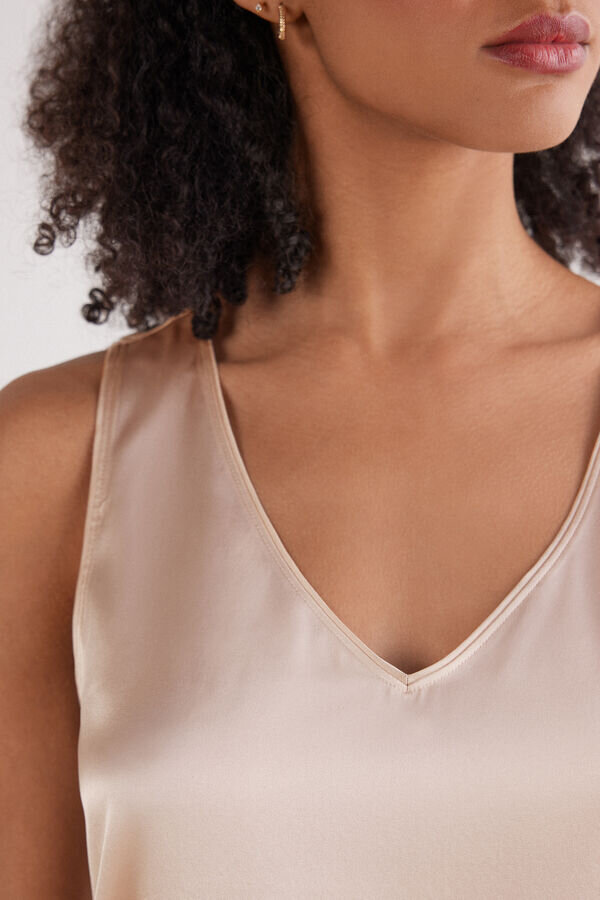 Μπλούζα με V λαιμόκοψη από μετάξι Μπλούζα με V λαιμόκοψη από μετάξι