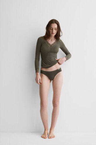 Μπουστάκια από βαμβάκι Μπουστάκια από βαμβάκι