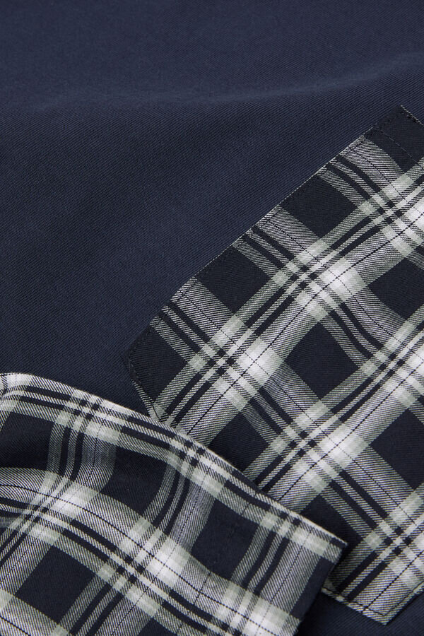 Πιτζάμα με καρό ύφασμα και βαμβάκι Πιτζάμα με καρό ύφασμα και βαμβάκι