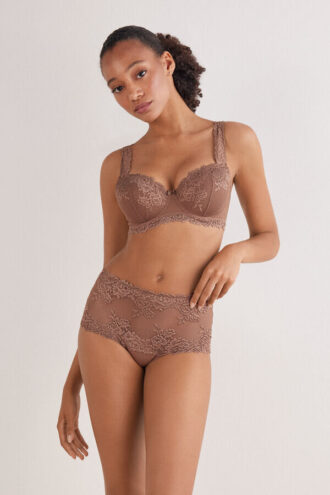 Pretty Flowers Hipster Brazilian