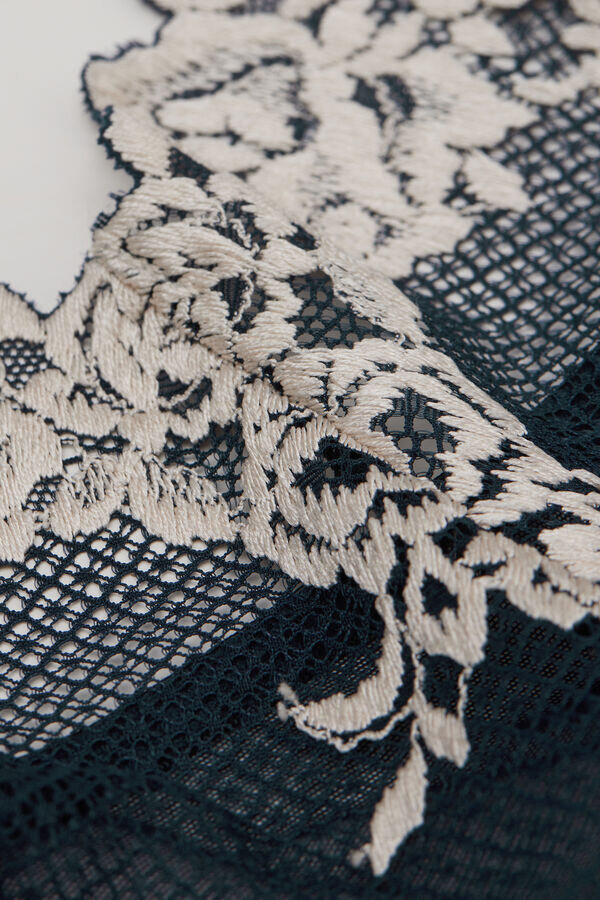 Pretty Flowers μπουφάν με λουλούδια Pretty Flowers μπουφάν με λουλούδια