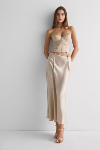 Silky Flowers Anna Merrywidow