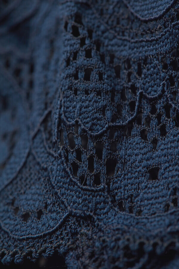 Σλιπ χαμηλής μέσης με δαντέλα Σλιπ χαμηλής μέσης με δαντέλα