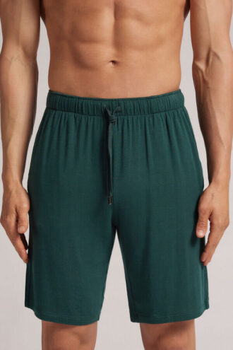 Σορτς από μετάξι και μοντάλ Σορτς από μετάξι και μοντάλ