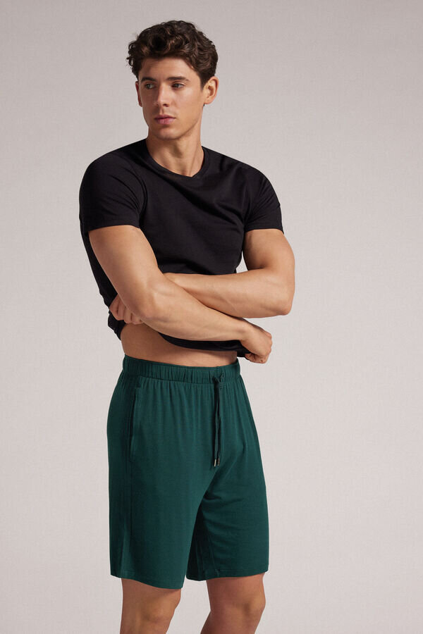 Σορτς από μετάξι και μοντάλ Σορτς από μετάξι και μοντάλ