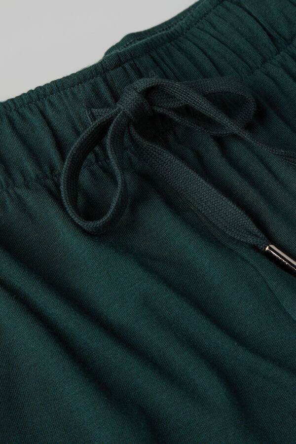 Σορτς από μετάξι και μοντάλ Σορτς από μετάξι και μοντάλ