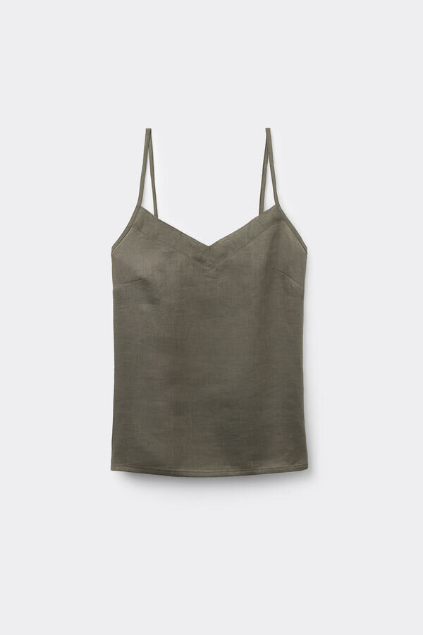 Το μπλουζάκι από καθαρό λινό Το μπλουζάκι από καθαρό λινό