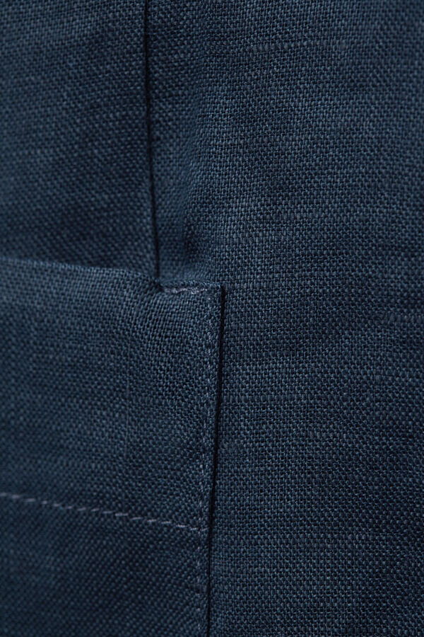 Το σακάκι Pure Linen από λινό ύφασμα Το σακάκι Pure Linen από λινό ύφασμα